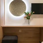 Szálloda Avra