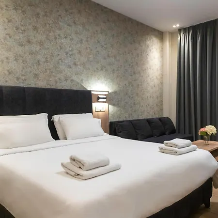 Hotel Avra 2*