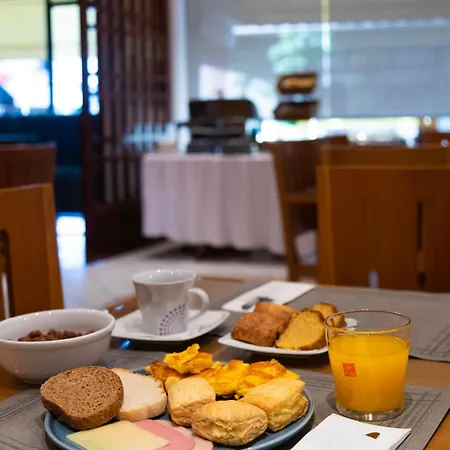 Avra Hotel