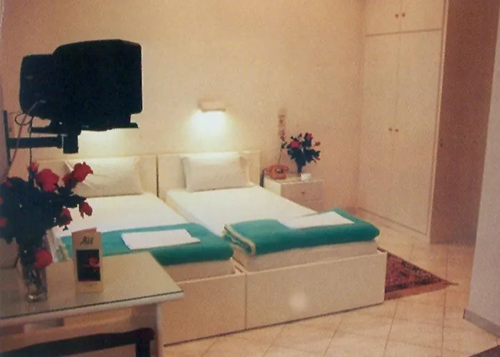 Avra Отель Кардица